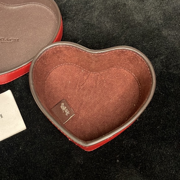 Coach Heart Jewelry Box ❤️ - Picture 7 of 7